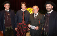 Gratulation der Trachtengruppe