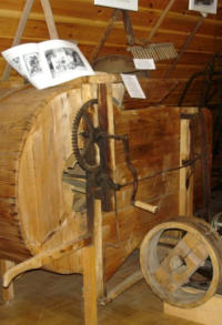 Putzmühle für die Getreidereinigung (nach dem Dreschen)