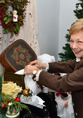 Elisabeth Aberger legt letzte Hand an.