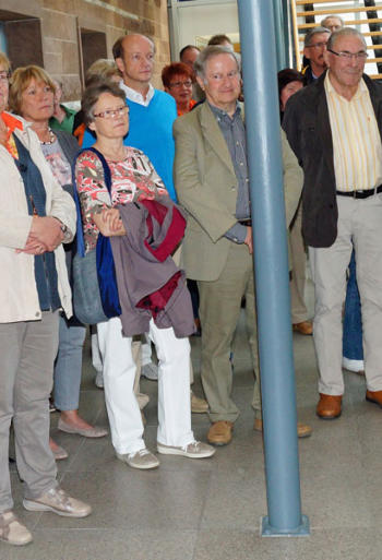 Zahlreiche Besucher waren zur Eröffnung der Ausstellung ins Rathaus gekommen.
