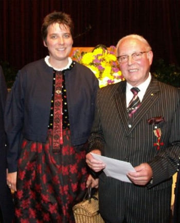 Gratulation der Trachtengruppe