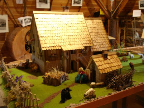 Modell Waldhufenhaus